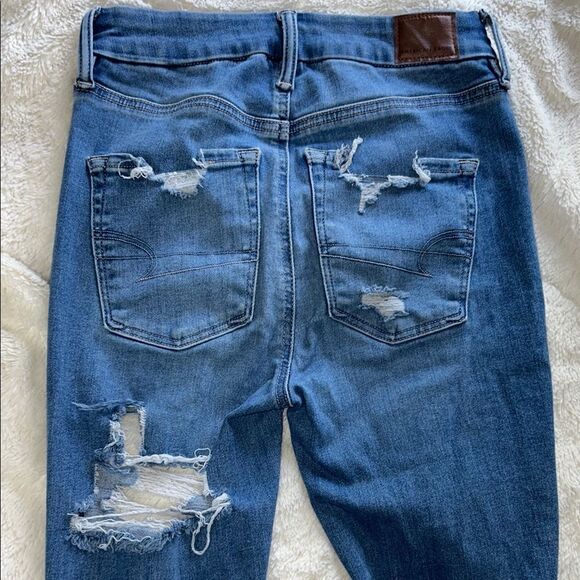 American eagle Distressed Blue Jeans size 4 - Picture 4 of 7